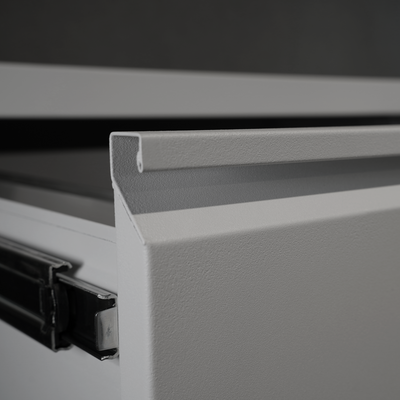 Stahl-Hängeregisterschrank (4 Schübe) – Einbahnig in Weißaluminium