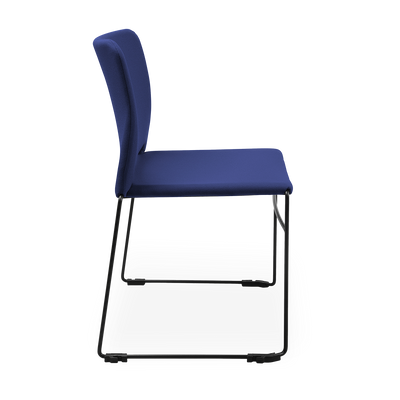Schalenstuhl (Design) – Gepolsterte Kunststoffschale stapelbar