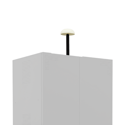 Helmhalter für Metallspind mit Sitzbank